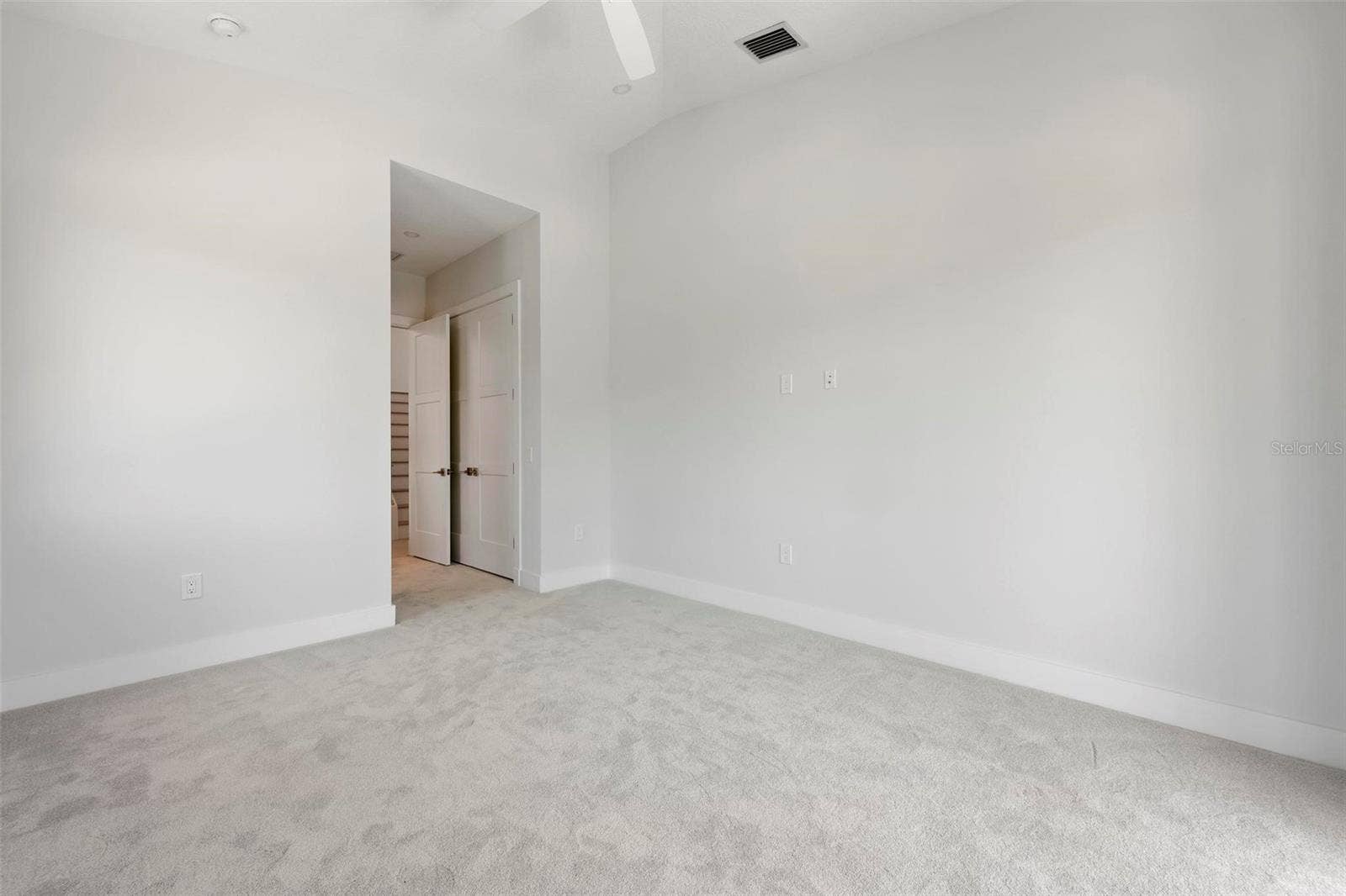 533 VENICE LANE, Sarasota, FL 34242 533 VENICE LANE, Sarasota, FL 34242