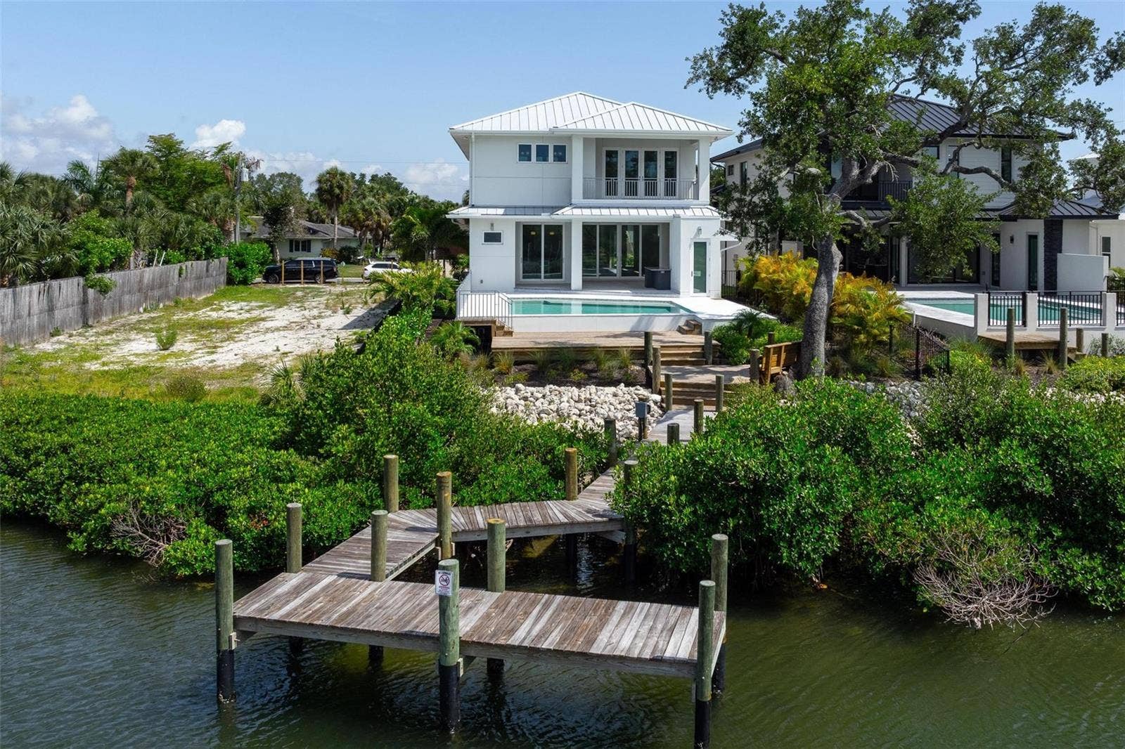 533 VENICE LANE, Sarasota, FL 34242 533 VENICE LANE, Sarasota, FL 34242