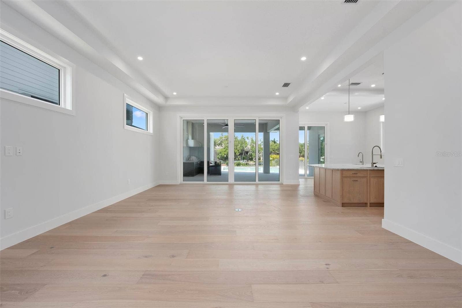 533 VENICE LANE, Sarasota, FL 34242 533 VENICE LANE, Sarasota, FL 34242