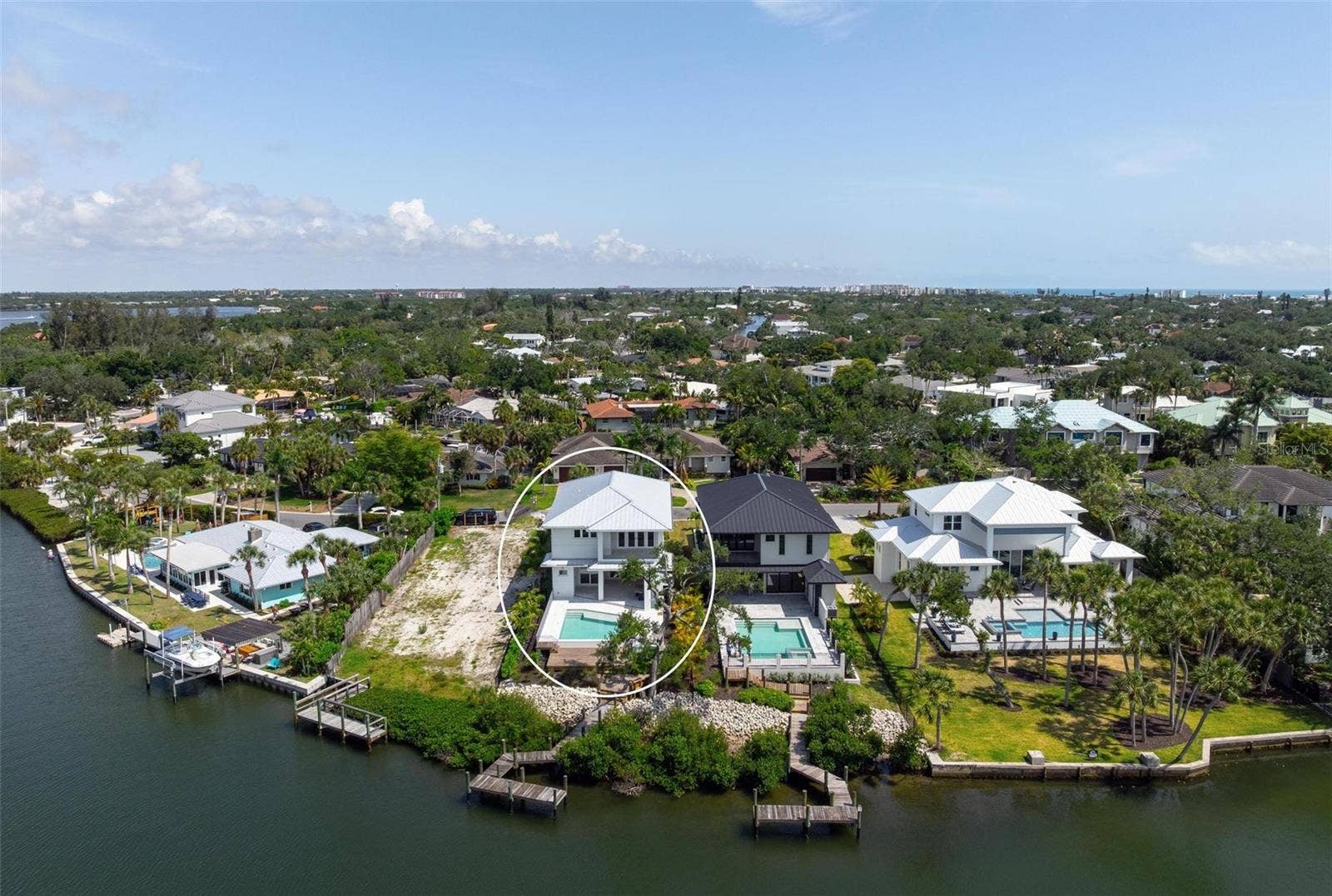 533 VENICE LANE, Sarasota, FL 34242 533 VENICE LANE, Sarasota, FL 34242