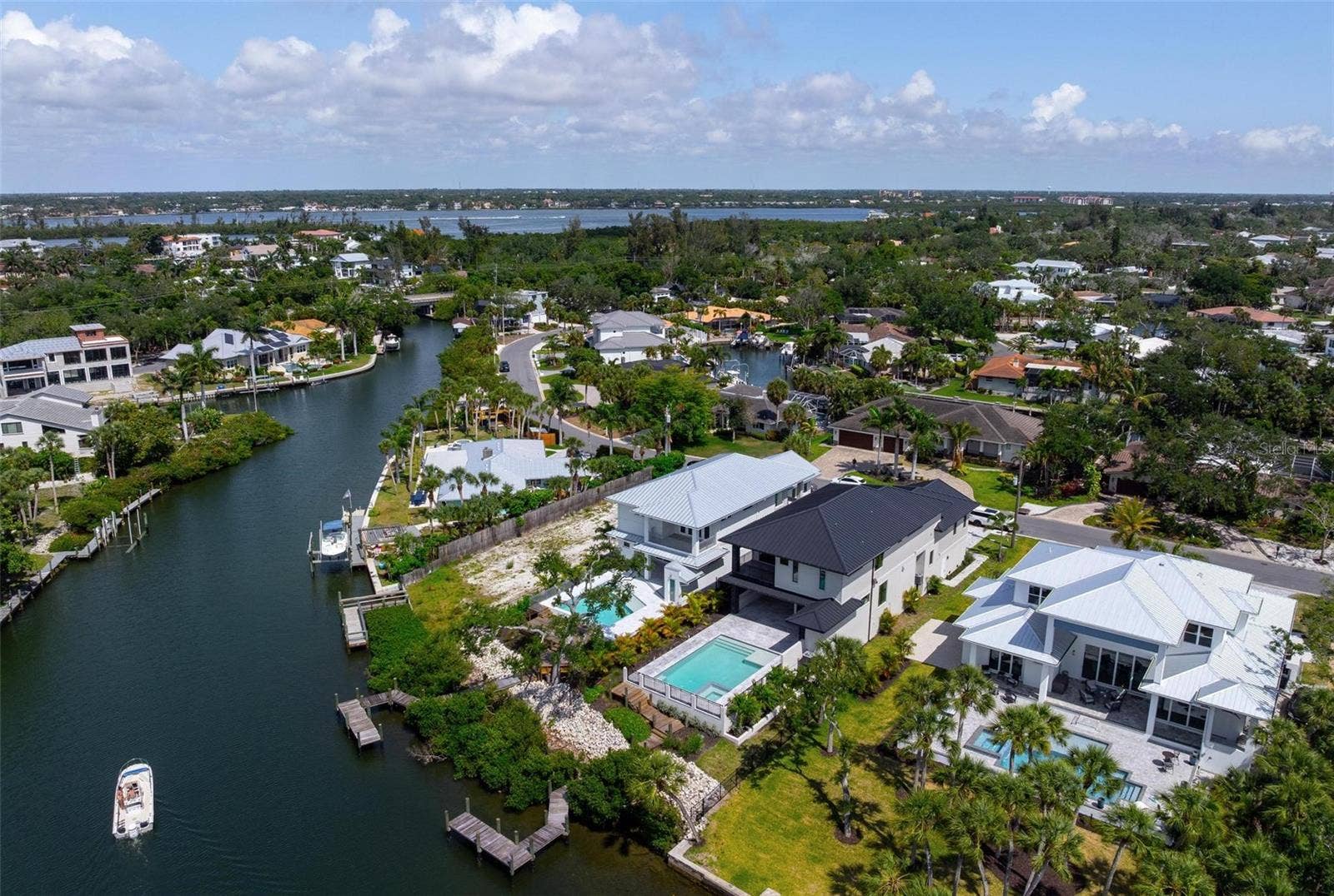 533 VENICE LANE, Sarasota, FL 34242 533 VENICE LANE, Sarasota, FL 34242