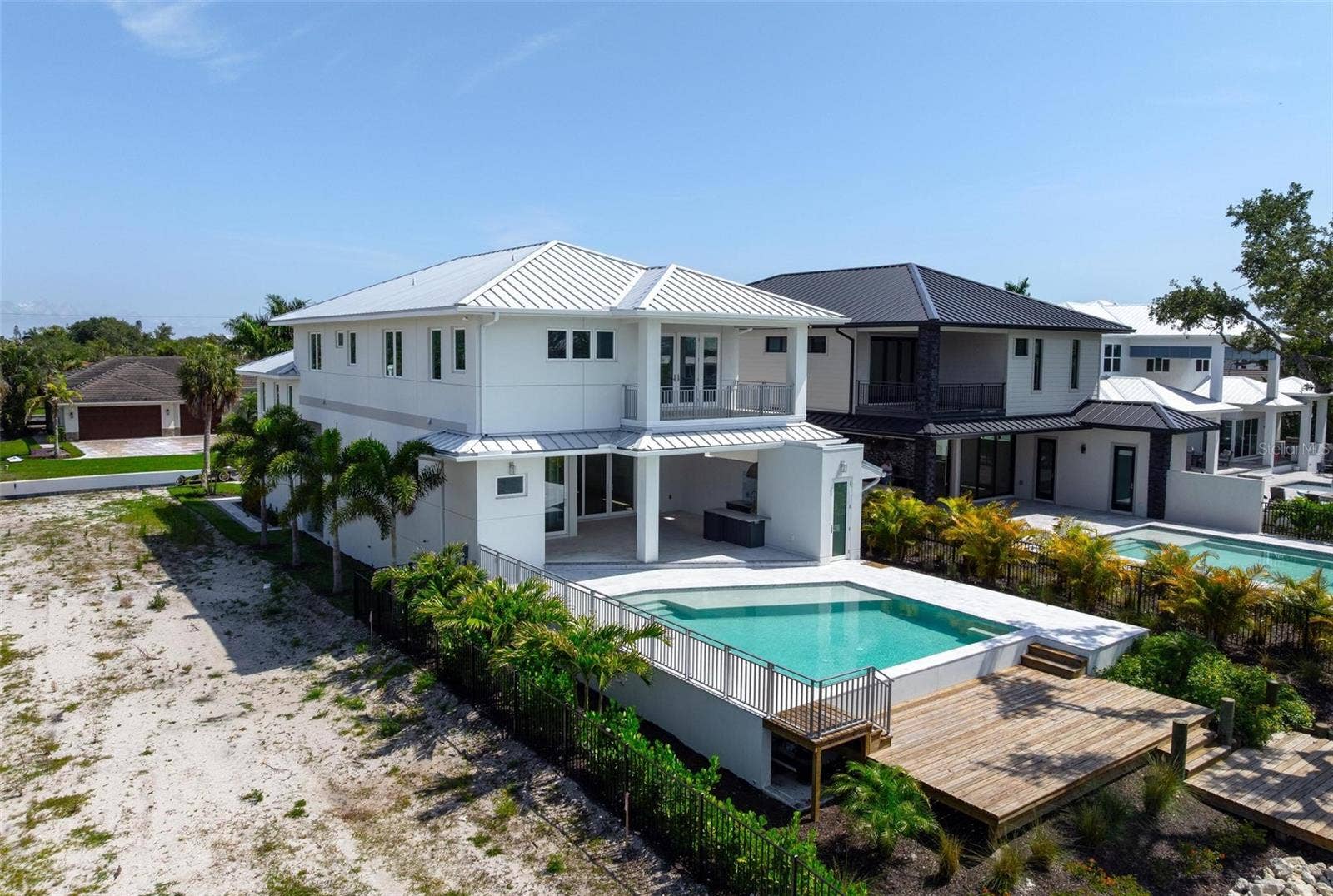 533 VENICE LANE, Sarasota, FL 34242 533 VENICE LANE, Sarasota, FL 34242