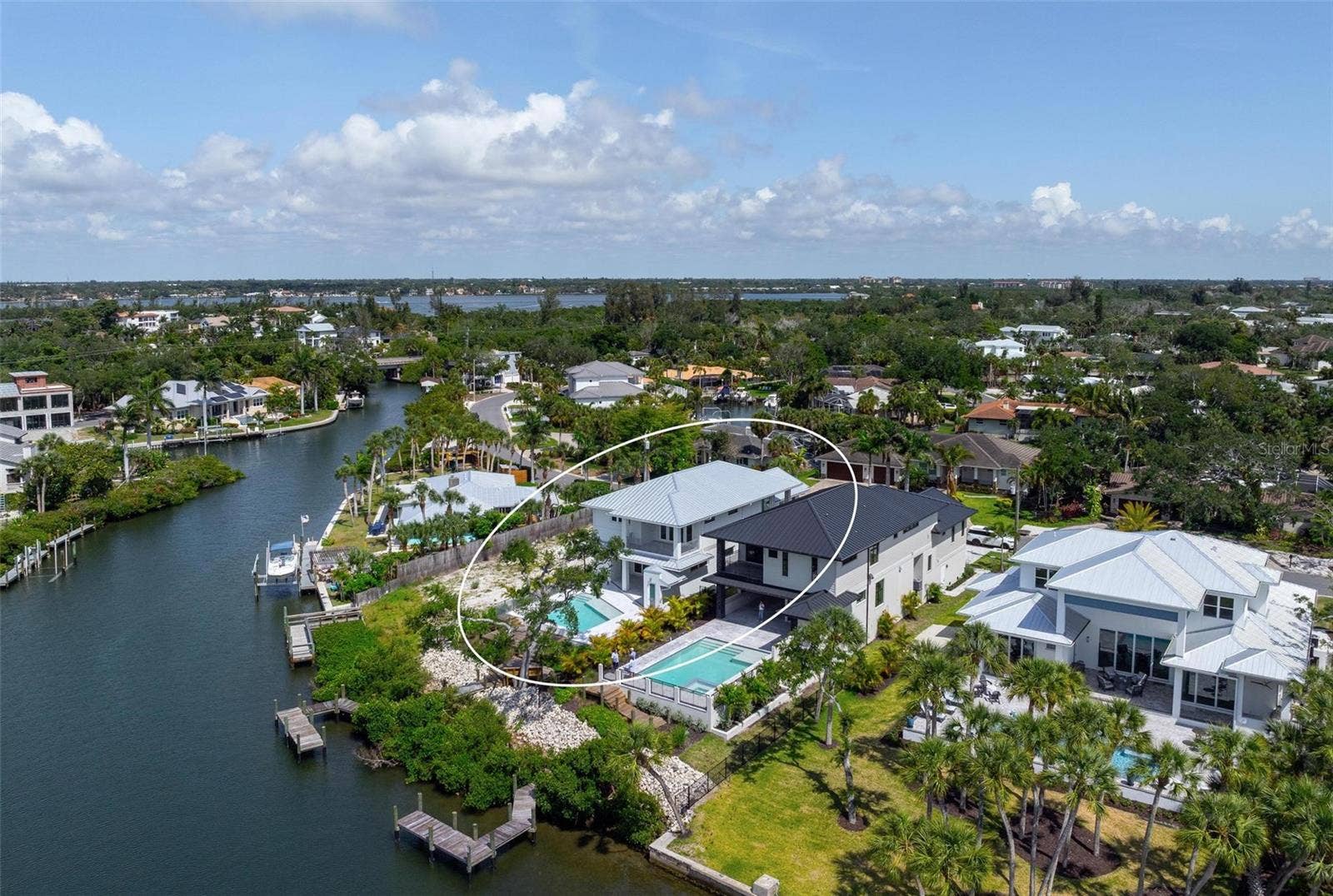 533 VENICE LANE, Sarasota, FL 34242 533 VENICE LANE, Sarasota, FL 34242