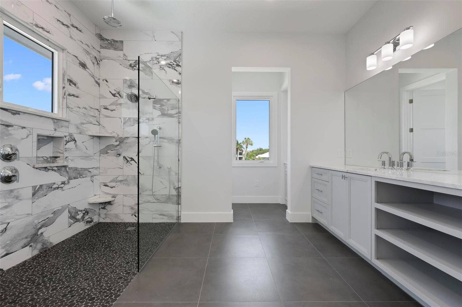 533 VENICE LANE, Sarasota, FL 34242 533 VENICE LANE, Sarasota, FL 34242