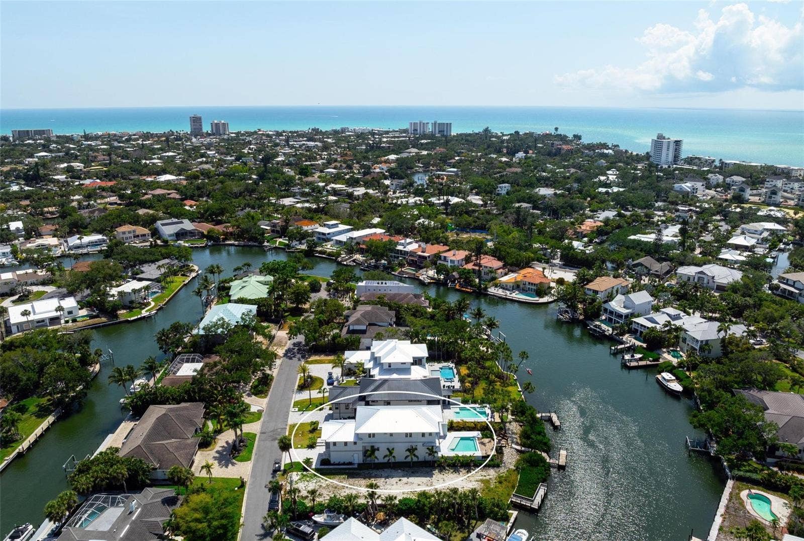 533 VENICE LANE, Sarasota, FL 34242 533 VENICE LANE, Sarasota, FL 34242