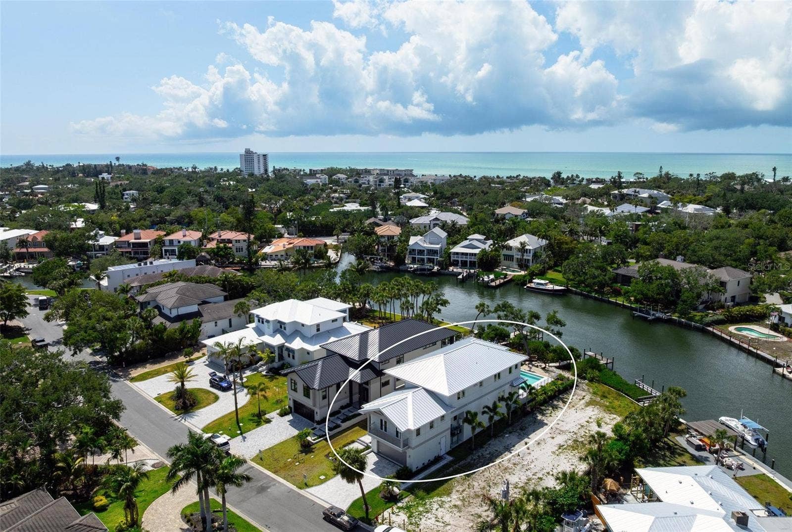 533 VENICE LANE, Sarasota, FL 34242 533 VENICE LANE, Sarasota, FL 34242