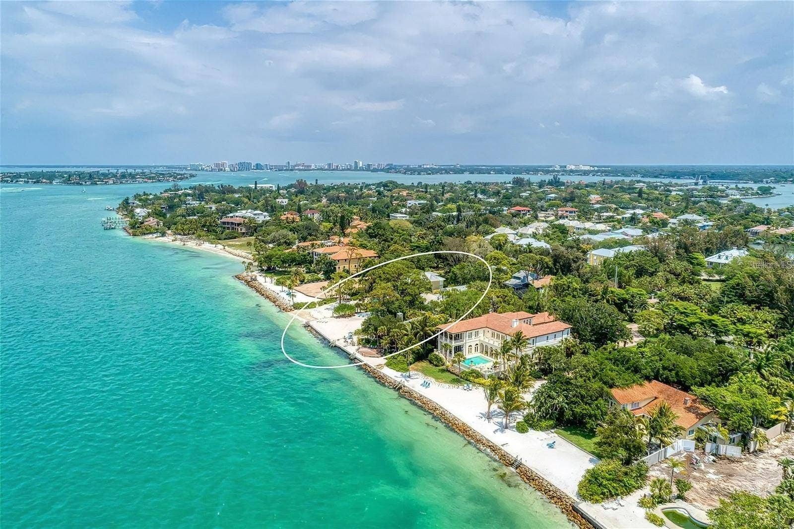 4050 HIGEL AVENUE, Sarasota, FL 34242 4050 HIGEL AVENUE, Sarasota, FL 34242