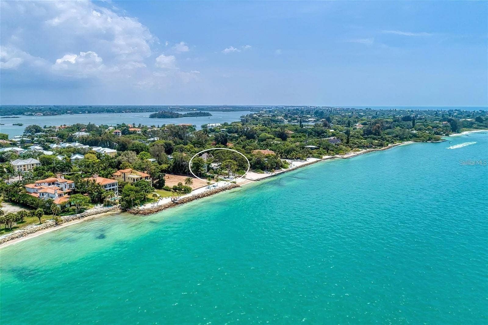 4050 HIGEL AVENUE, Sarasota, FL 34242 4050 HIGEL AVENUE, Sarasota, FL 34242