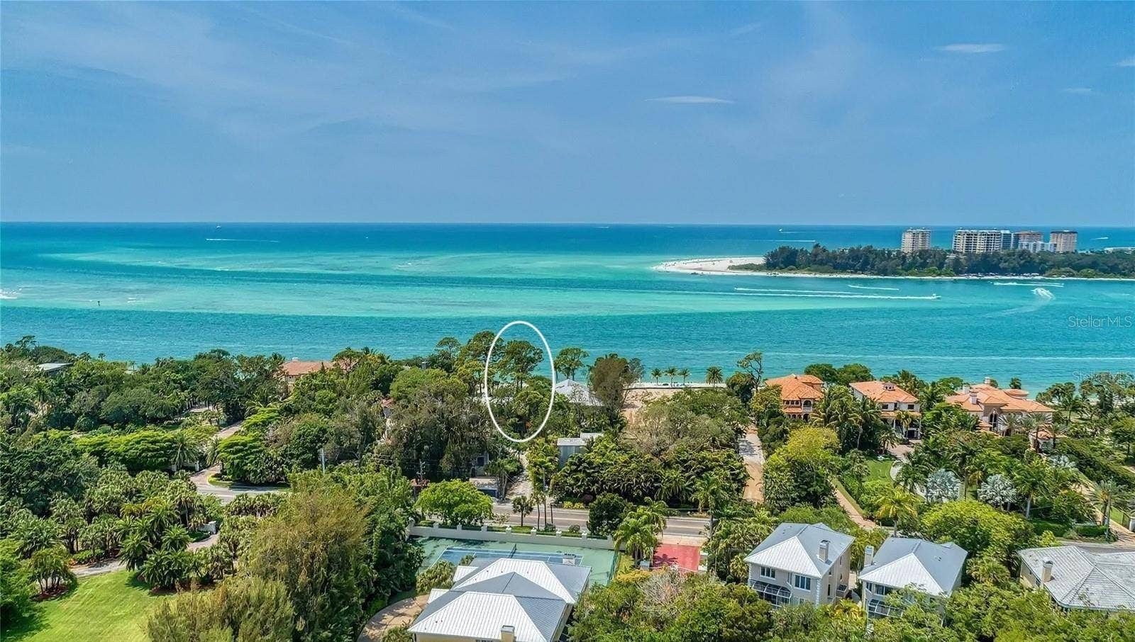 4050 HIGEL AVENUE, Sarasota, FL 34242 4050 HIGEL AVENUE, Sarasota, FL 34242