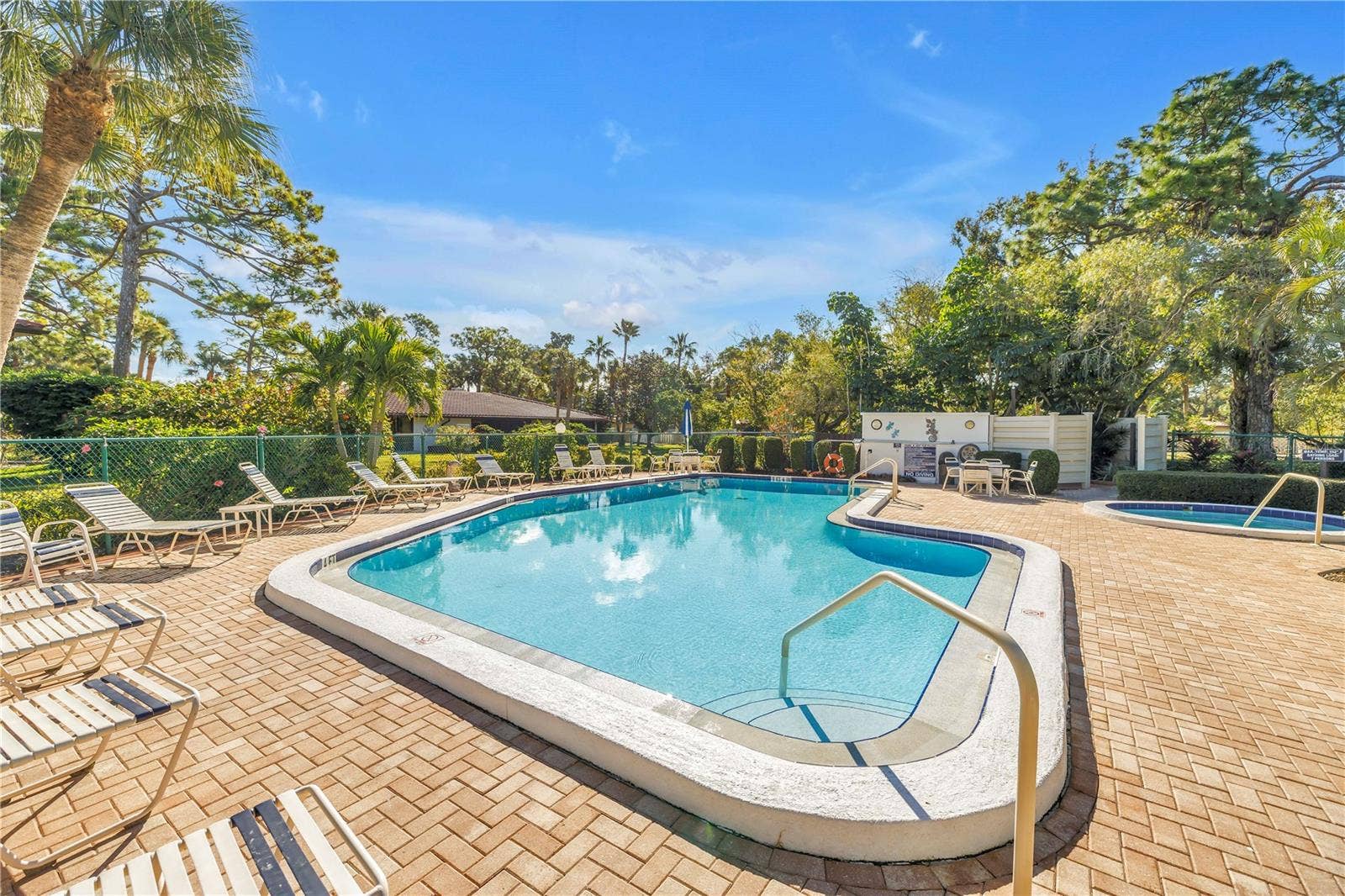 3500 EL CONQUISTADOR PARKWAY, #108, Bradenton, FL 34210 Pool