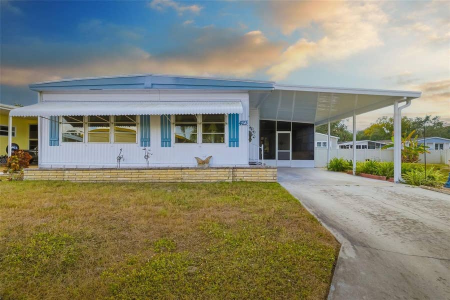 Property photo for 5619 BAYSHORE ROAD, #423, Palmetto, FL