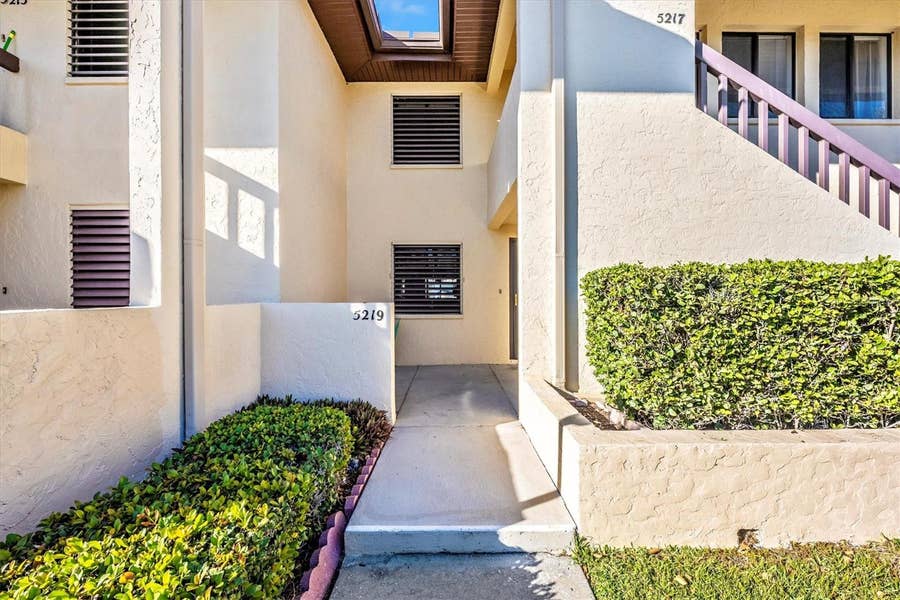 Property photo for 5219 LAKE VILLAGE DRIVE, #21, Sarasota, FL