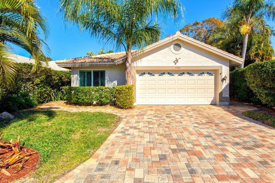 Property photo for 4706 DUNDEE DRIVE, Bradenton, FL
