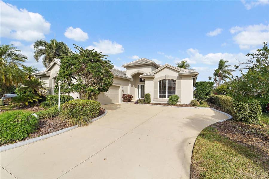 Property photo for 6585 WATERS EDGE WAY, Lakewood Ranch, FL