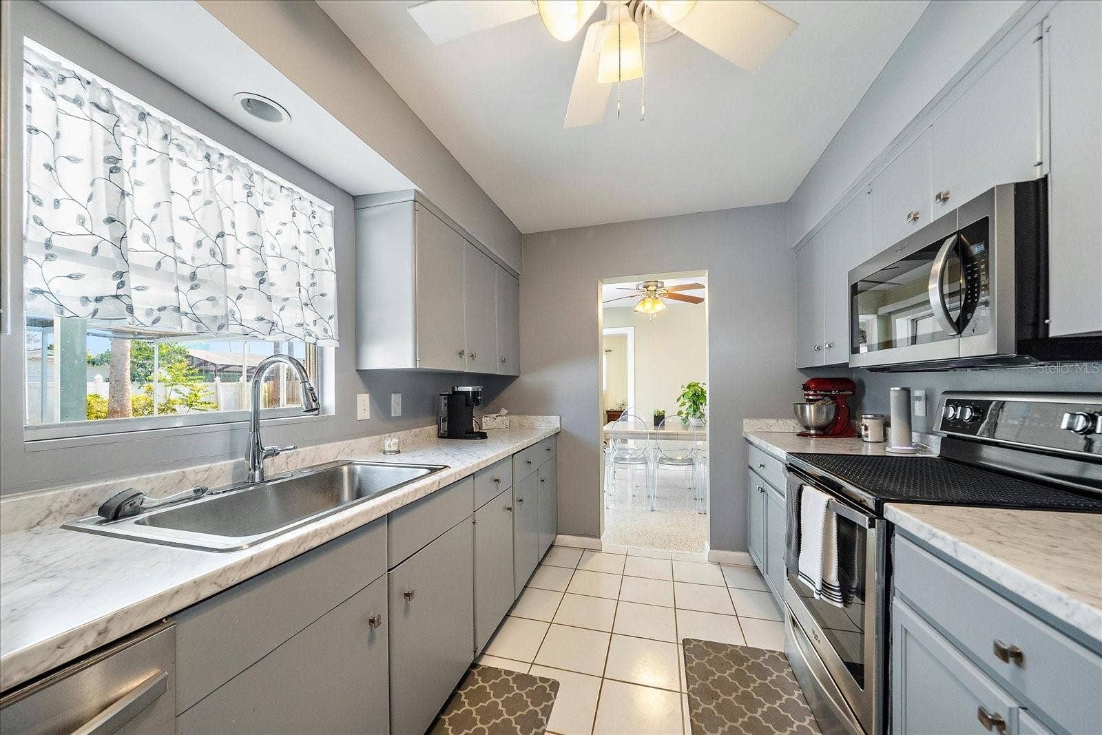 2534 WANETA DRIVE, Sarasota, FL 34231