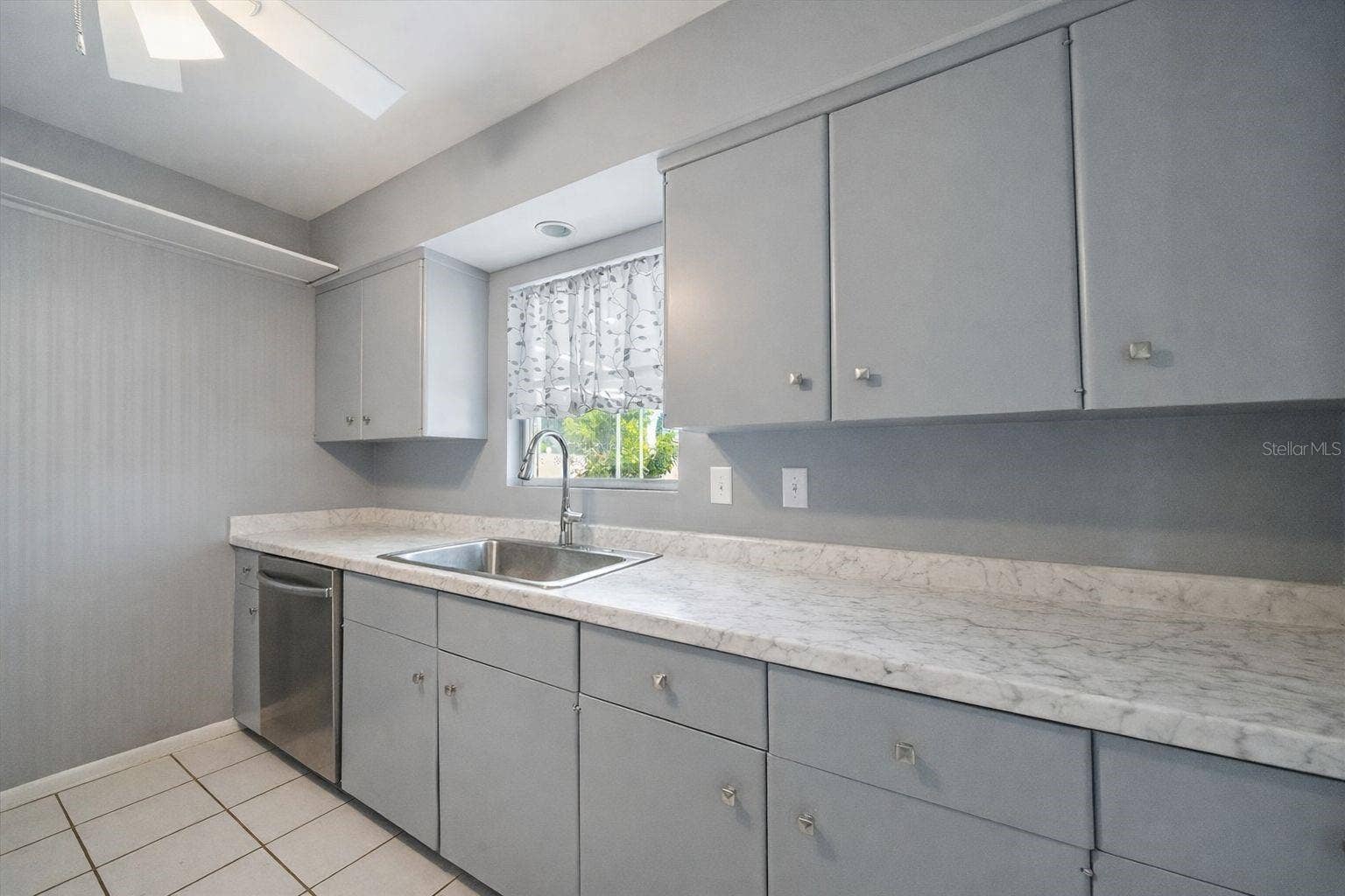 2534 WANETA DRIVE, Sarasota, FL 34231