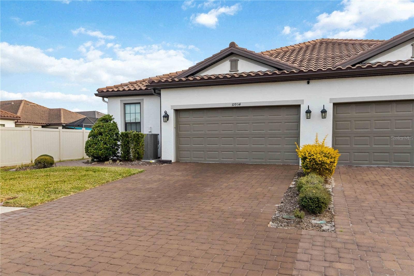 10934 WENDOVER DRIVE, Palmetto, FL 34221 10934 WENDOVER DRIVE, Palmetto, FL 34221