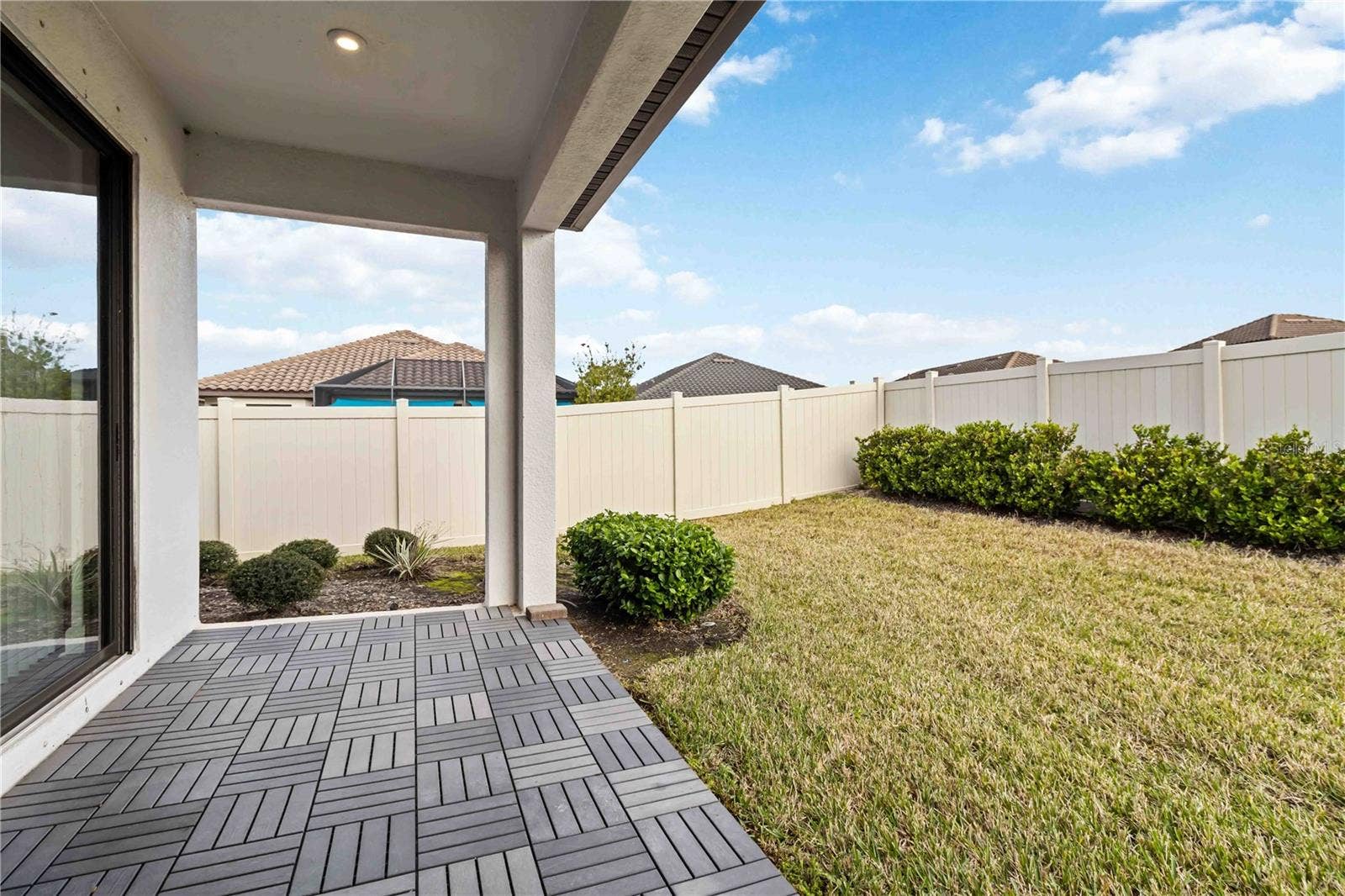 10934 WENDOVER DRIVE, Palmetto, FL 34221 10934 WENDOVER DRIVE, Palmetto, FL 34221