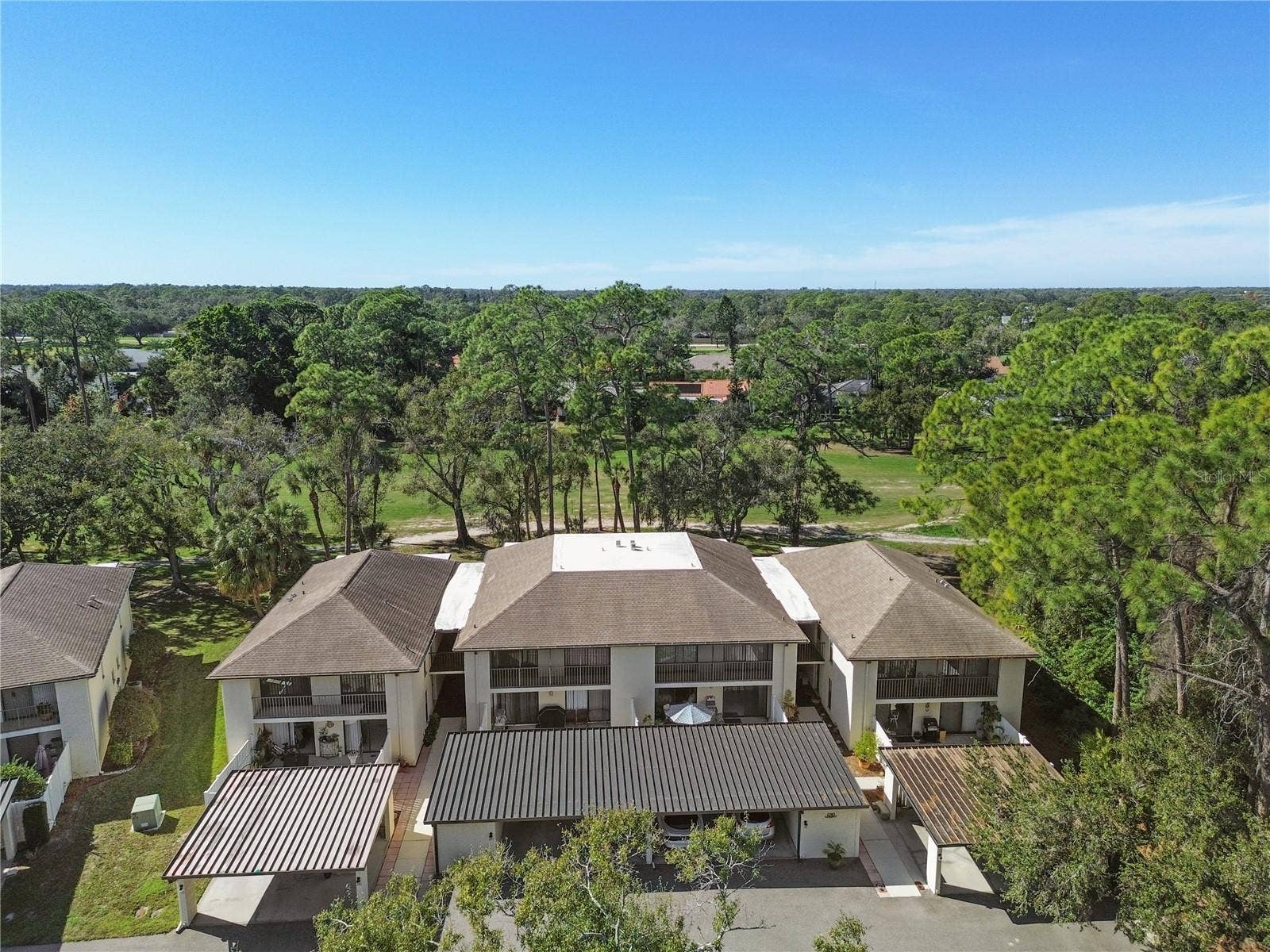 6110 COUNTRY CLUB WAY, #204, Sarasota, FL 34243 6110 COUNTRY CLUB WAY, #204, Sarasota, FL 34243