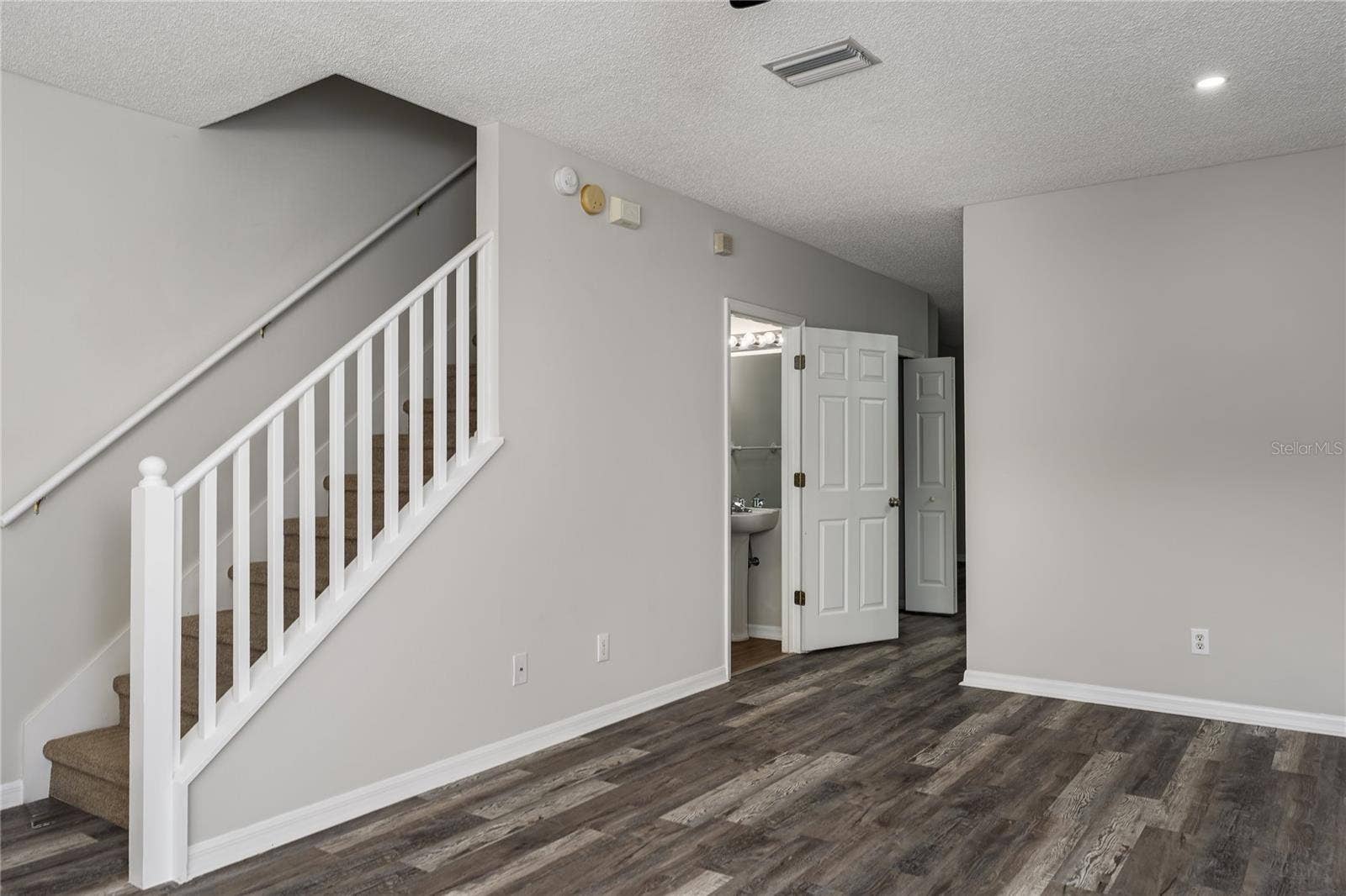 6213 OSPREY LAKE CIRCLE, Riverview, FL 33578 6213 OSPREY LAKE CIRCLE, Riverview, FL 33578