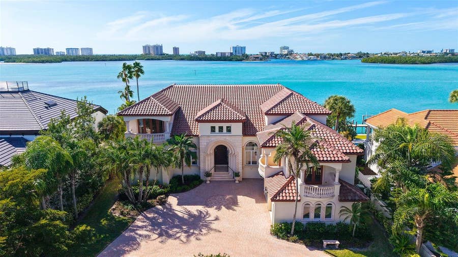 Property photo for 570 S SPOONBILL DRIVE, Sarasota, FL