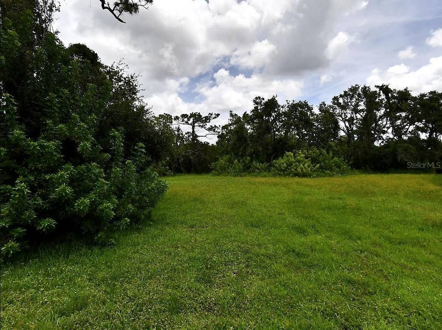 Property photo for 410 BLUE GARDEN LANE, Osprey, FL
