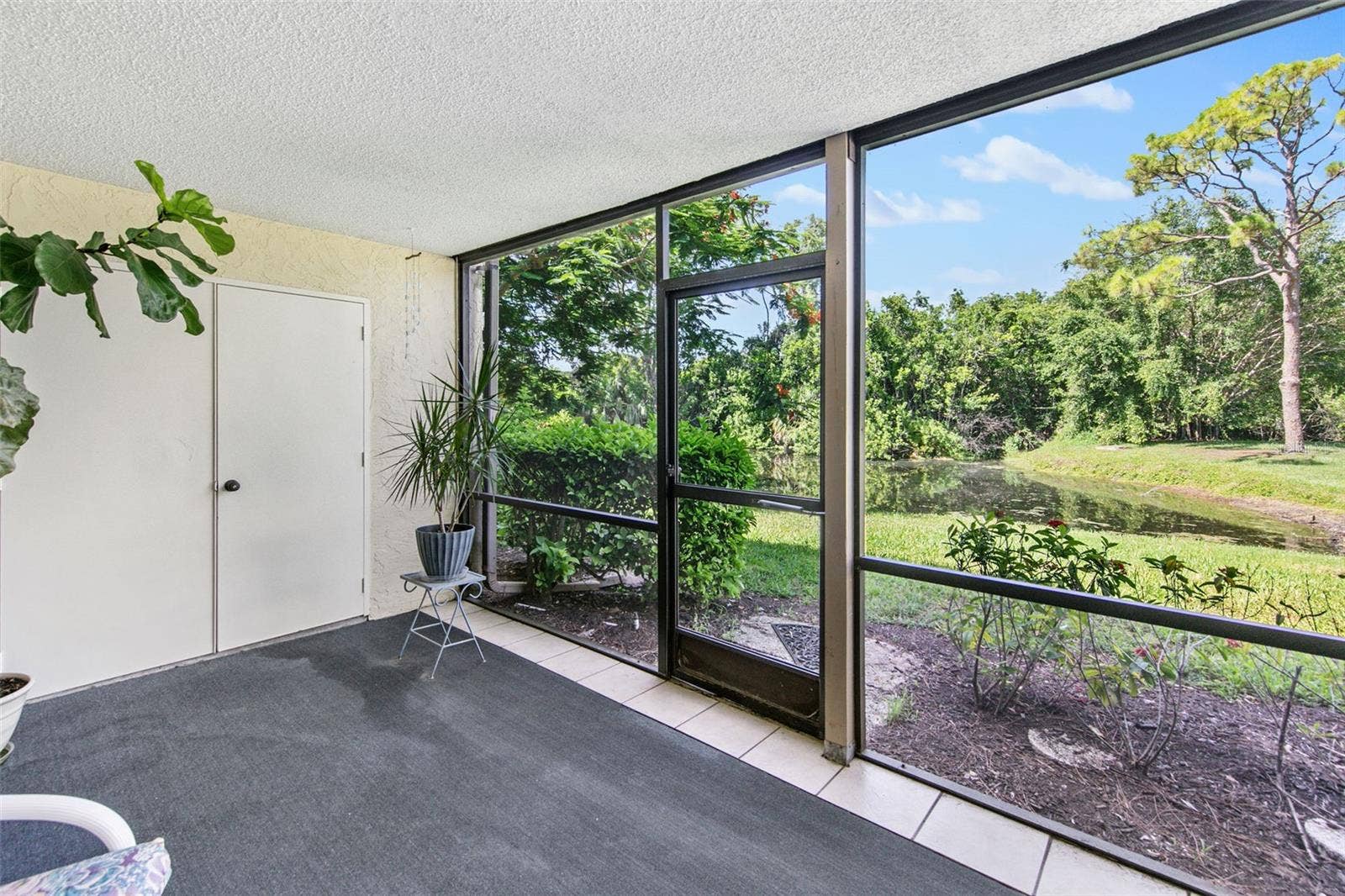 611 WOODLAWN DRIVE, #611, Bradenton, FL 34210 611 WOODLAWN DRIVE, #611, Bradenton, FL 34210