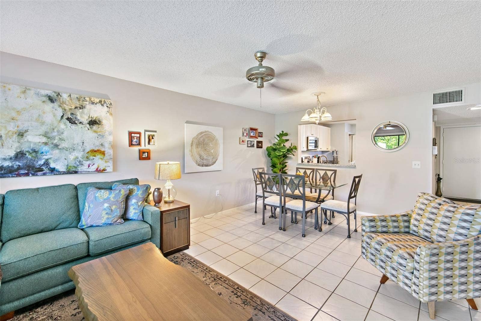 611 WOODLAWN DRIVE, #611, Bradenton, FL 34210 611 WOODLAWN DRIVE, #611, Bradenton, FL 34210