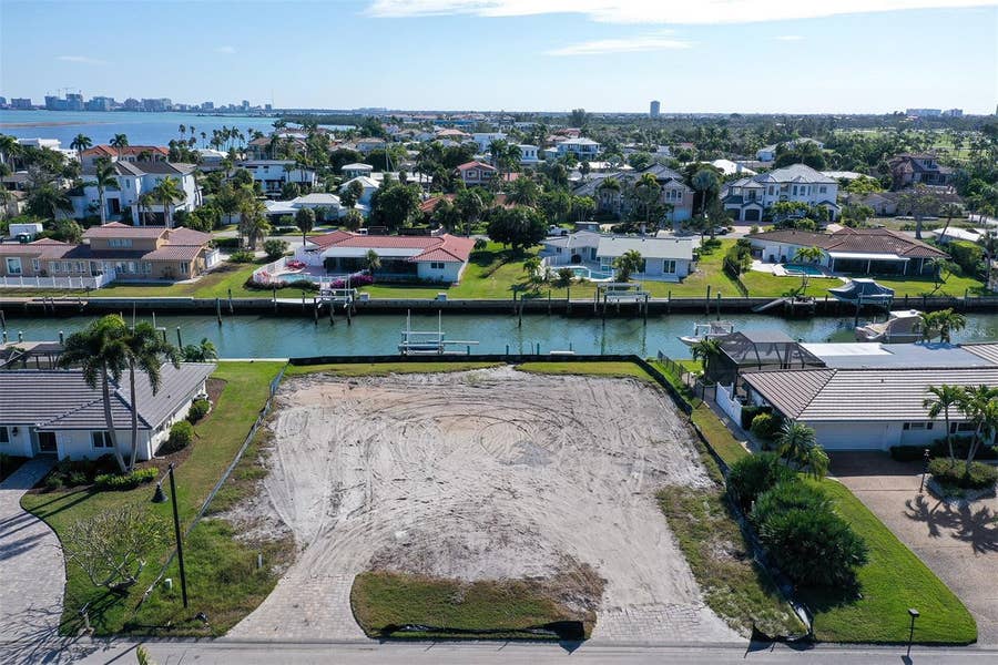 Property photo for 536 GUNWALE LANE, Longboat Key, FL