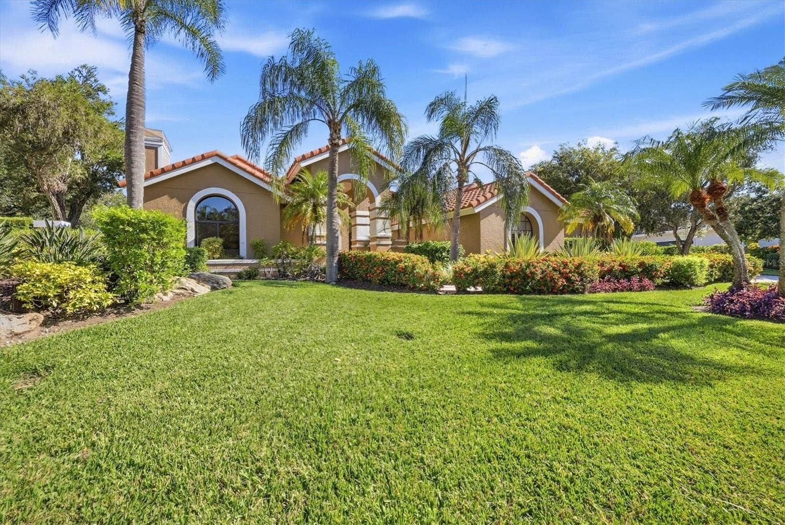 4221 ESCONDITO CIRCLE, Sarasota, FL 34238 4221 ESCONDITO CIRCLE, Sarasota, FL 34238