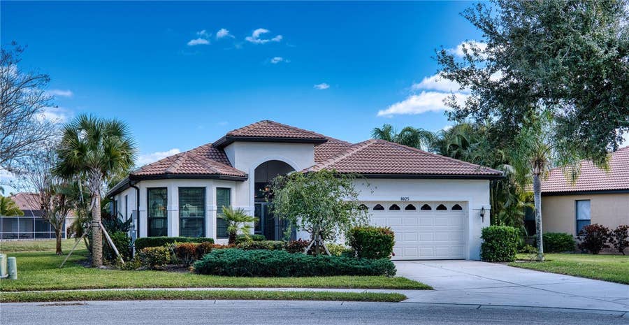 Property photo for 8025 STIRLING FALLS CIRCLE, Sarasota, FL