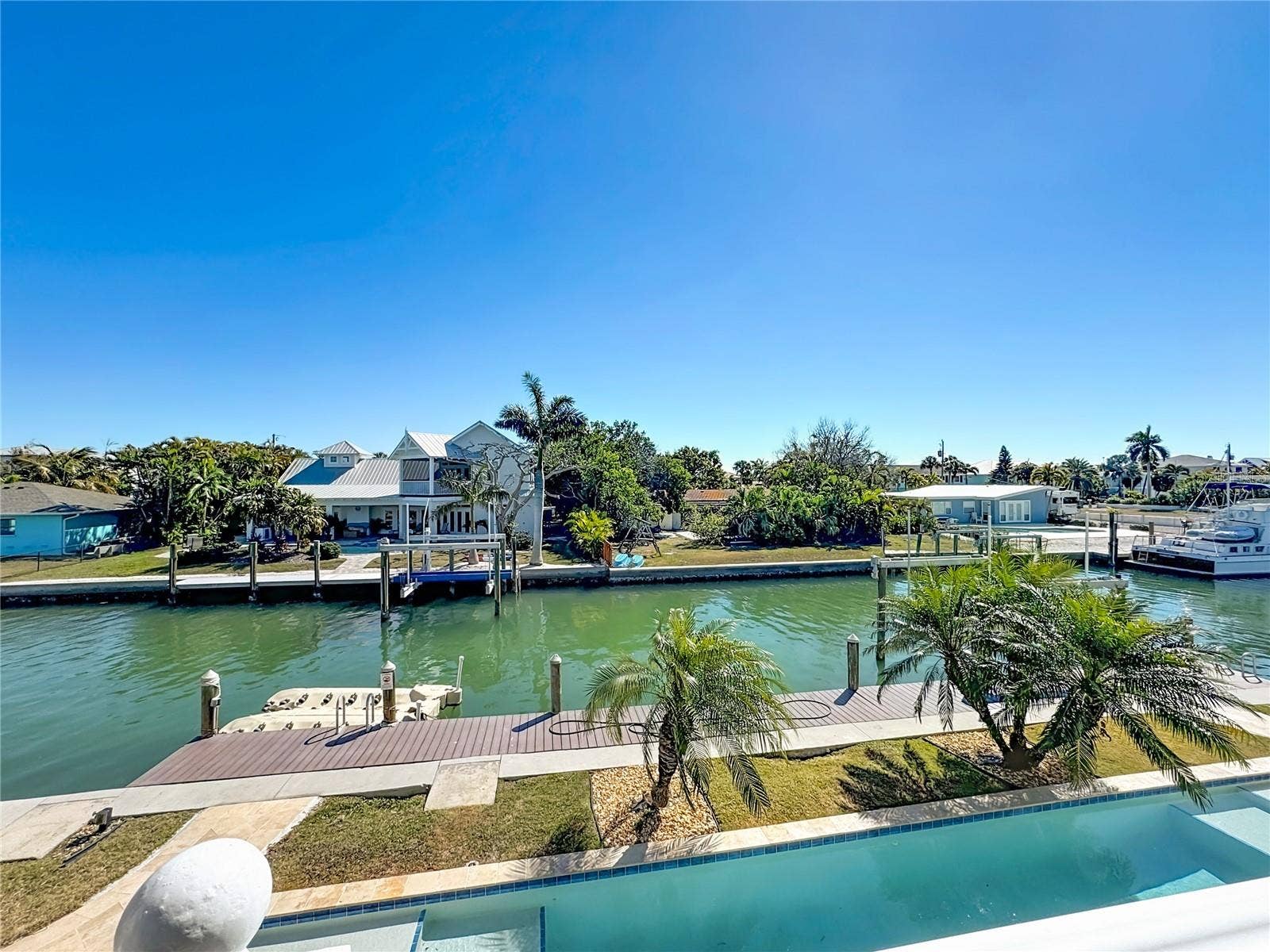529 77TH STREET, Holmes Beach, FL 34217 529 77TH STREET, Holmes Beach, FL 34217
