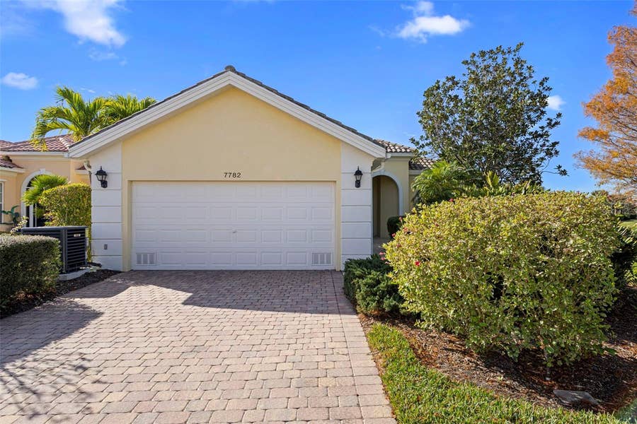 Property photo for 7782 ULIVA WAY, Sarasota, FL