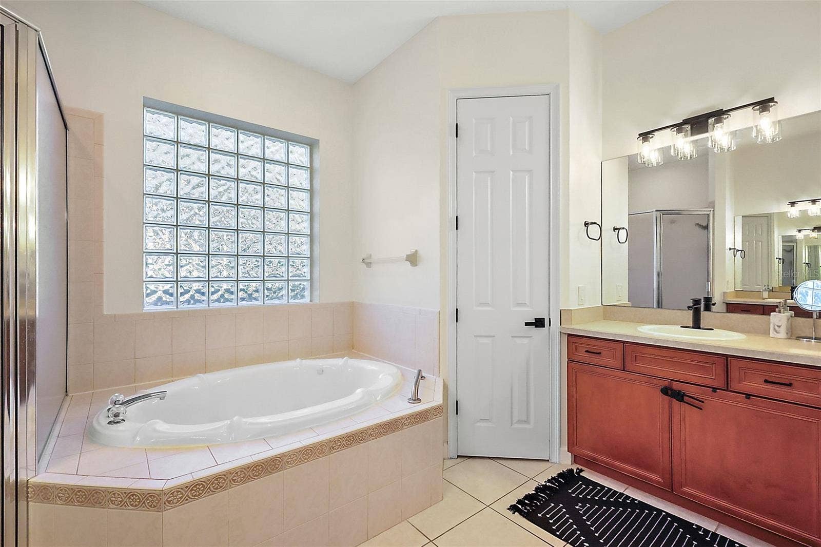9930 SANTA BARBARA COURT, Howey In The Hills, FL 34737 9930 SANTA BARBARA COURT, Howey In The Hills, FL 34737