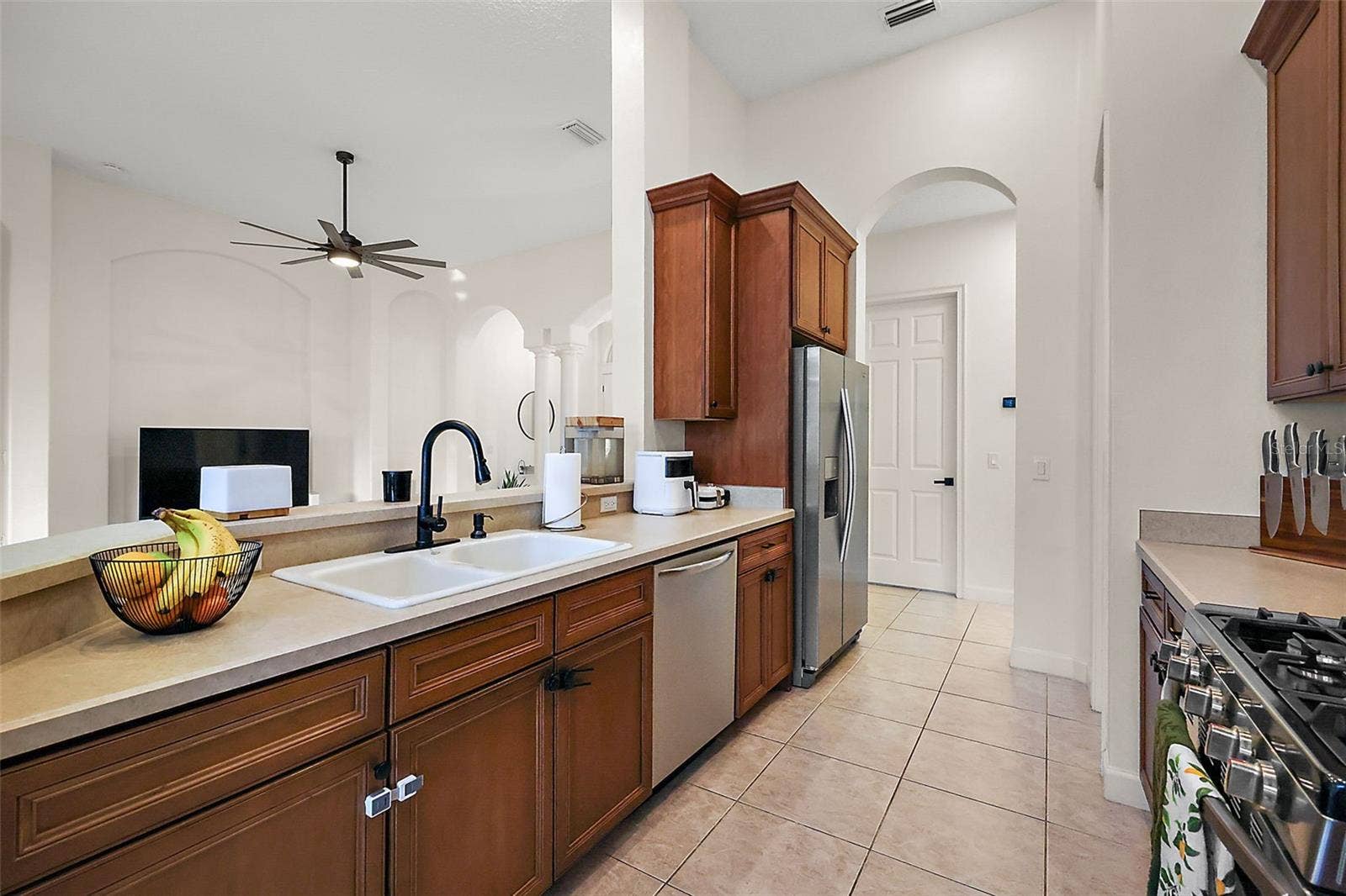 9930 SANTA BARBARA COURT, Howey In The Hills, FL 34737 9930 SANTA BARBARA COURT, Howey In The Hills, FL 34737