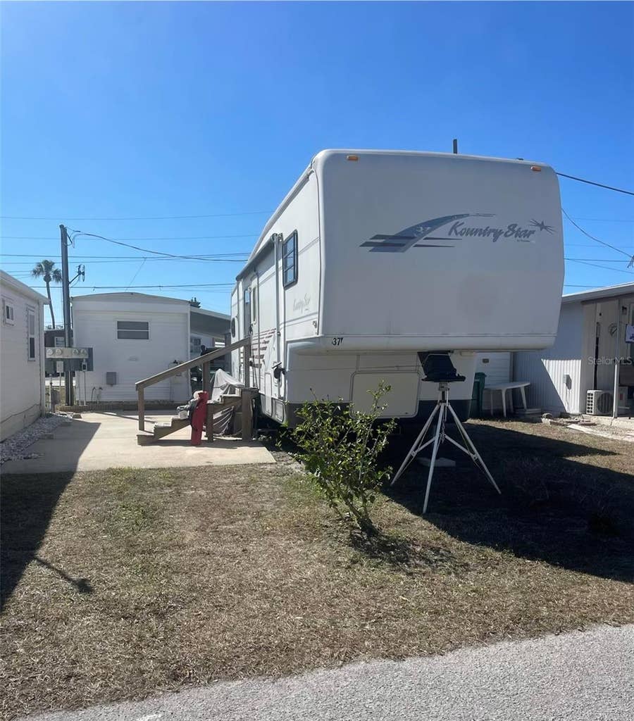 Property photo for 37 ILLINOIS STREET, Palmetto, FL