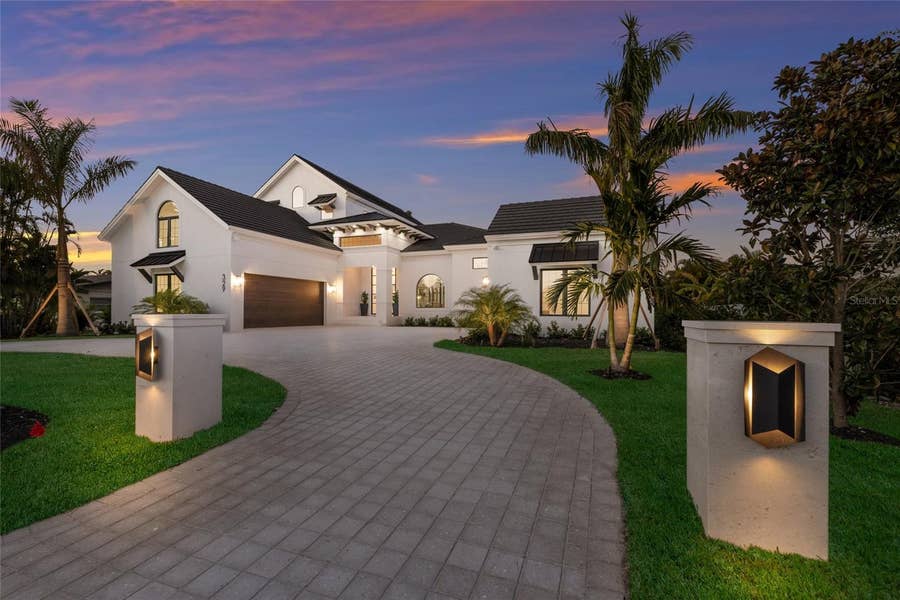 Property photo for 329 BIRD KEY DRIVE, Sarasota, FL