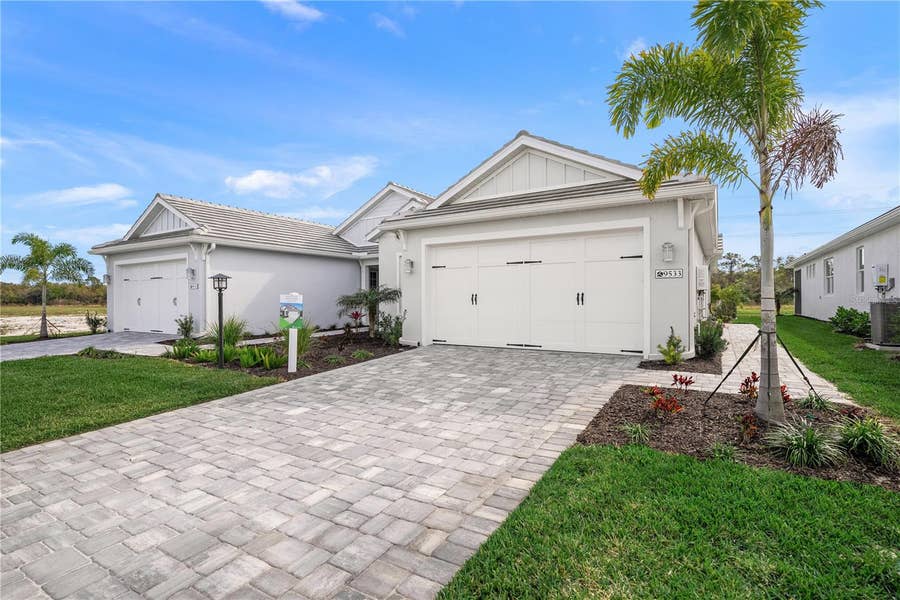 Property photo for 9533 LUNAR DOVE DRIVE, Sarasota, FL