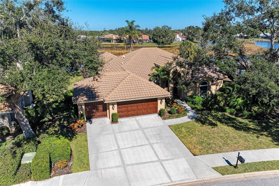 Property photo for 8383 CYPRESS HOLLOW DRIVE, Sarasota, FL