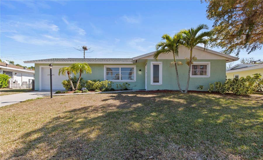 Property photo for 6725 ROXBURY DRIVE, Sarasota, FL