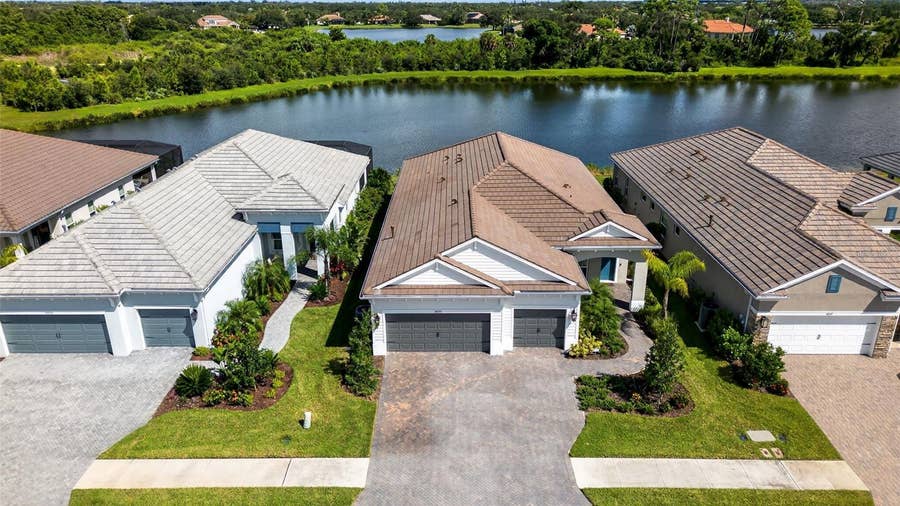 Property photo for 10253 CANAVERAL CIRCLE, Sarasota, FL