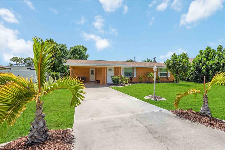 Property photo for 3035 SHAMROCK DRIVE, Venice, FL