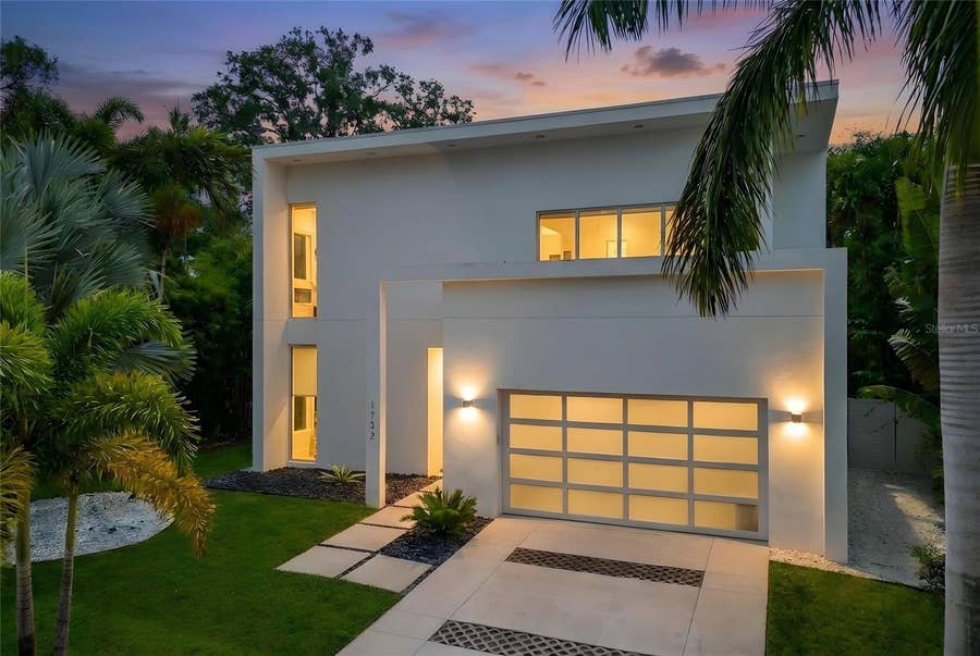 Property photo for 1732 SHORELAND DRIVE, Sarasota, FL