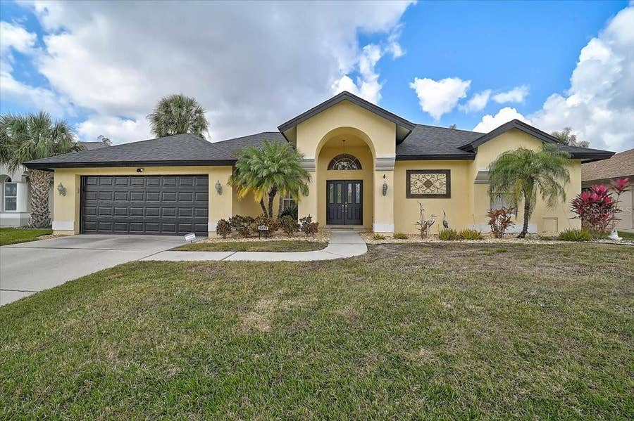 Property photo for 5072 KILTY COURT E, Bradenton, FL