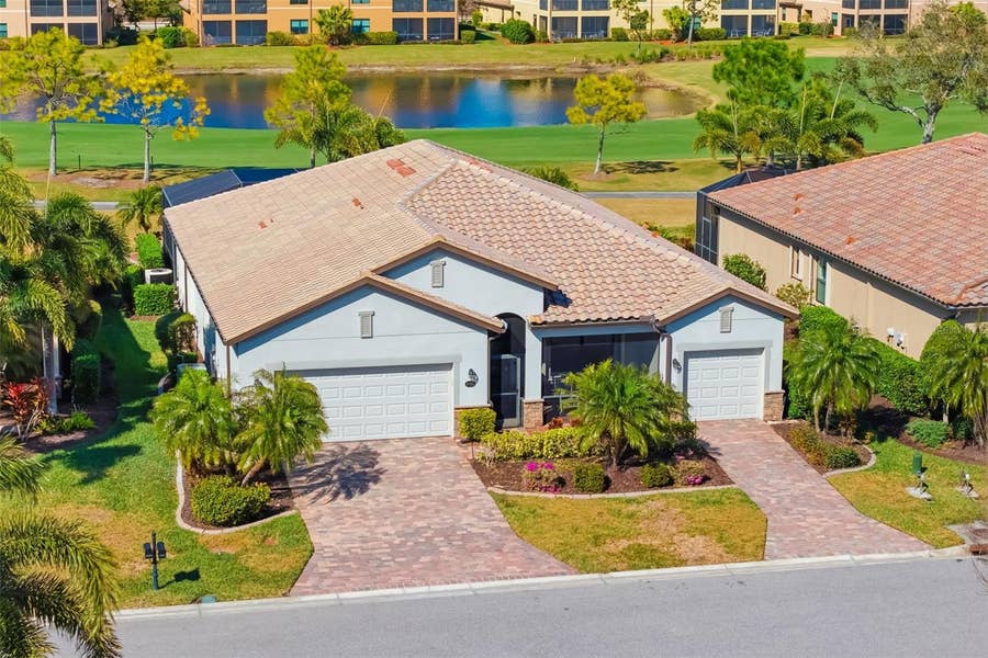 Property photo for 6462 WILLOWSHIRE WAY, Bradenton, FL