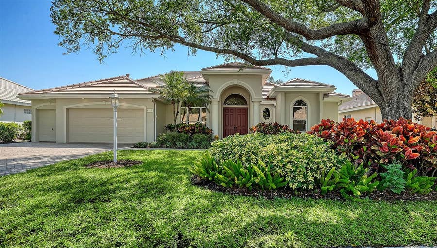 Property photo for 6309 THORNDON CIRCLE, University Park, FL
