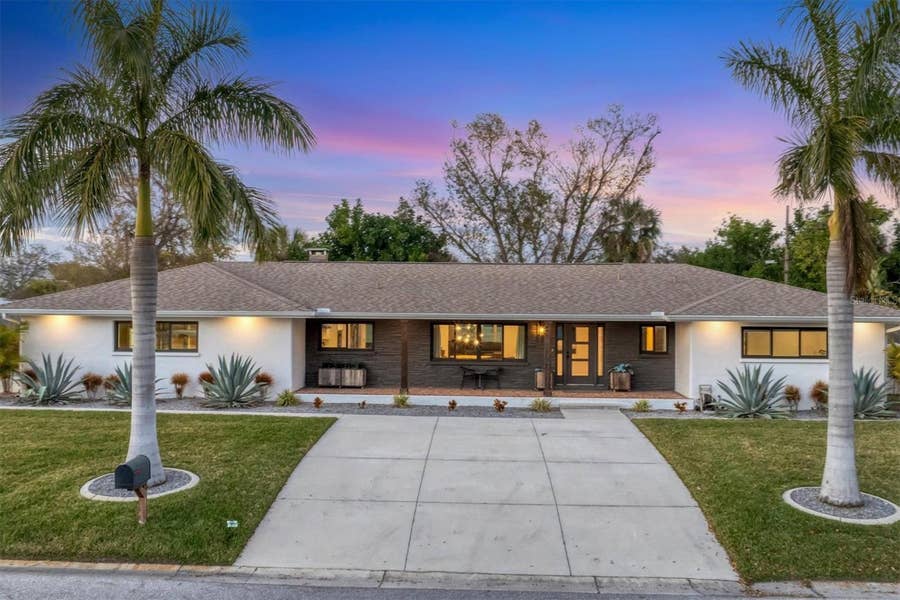 Property photo for 2411 VALENCIA DRIVE, Sarasota, FL