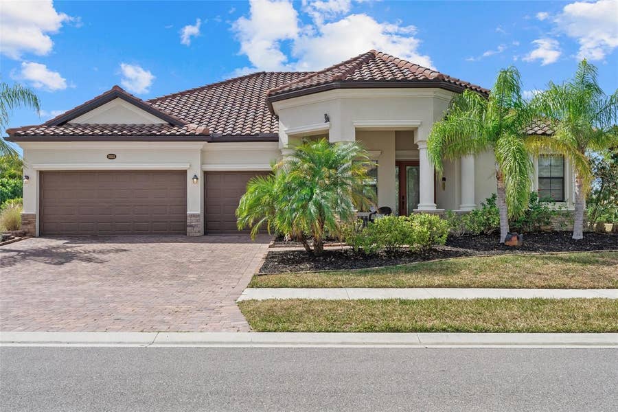 Property photo for 20655 VALPRATO COURT, Venice, FL