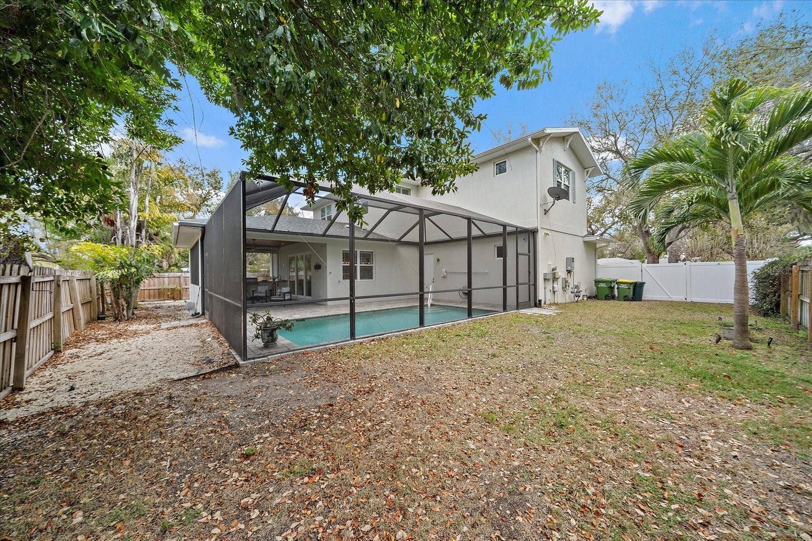 2207 WISTERIA STREET, Sarasota, FL 34239 Fully Fenced Backyard