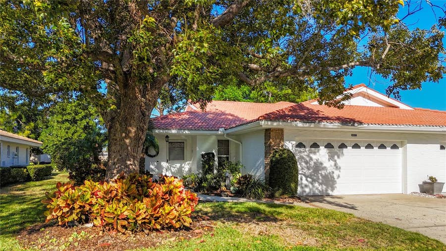 Property photo for 5611 GARDEN LAKES DRIVE, Bradenton, FL